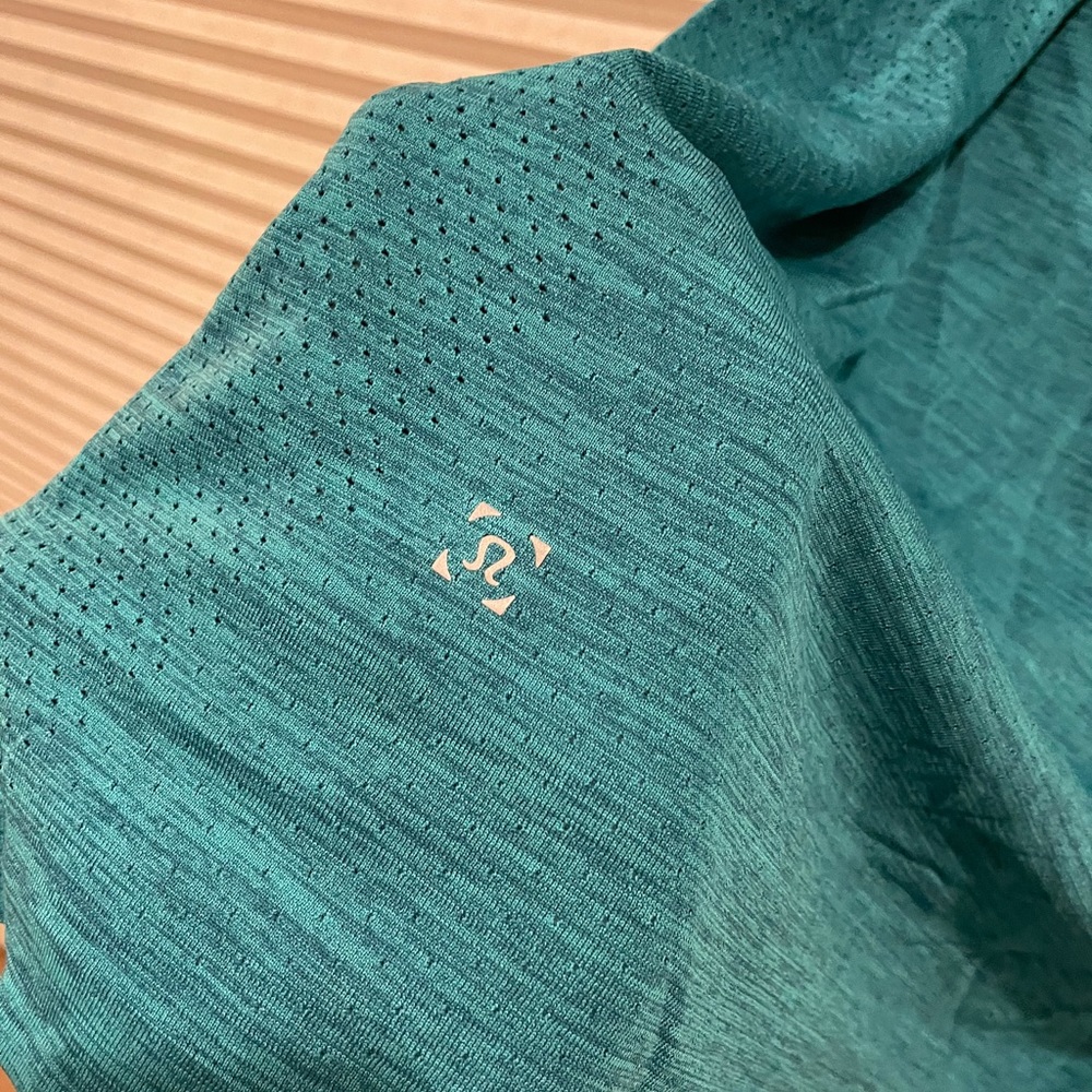 Lululemon Men’s Small Tank Top